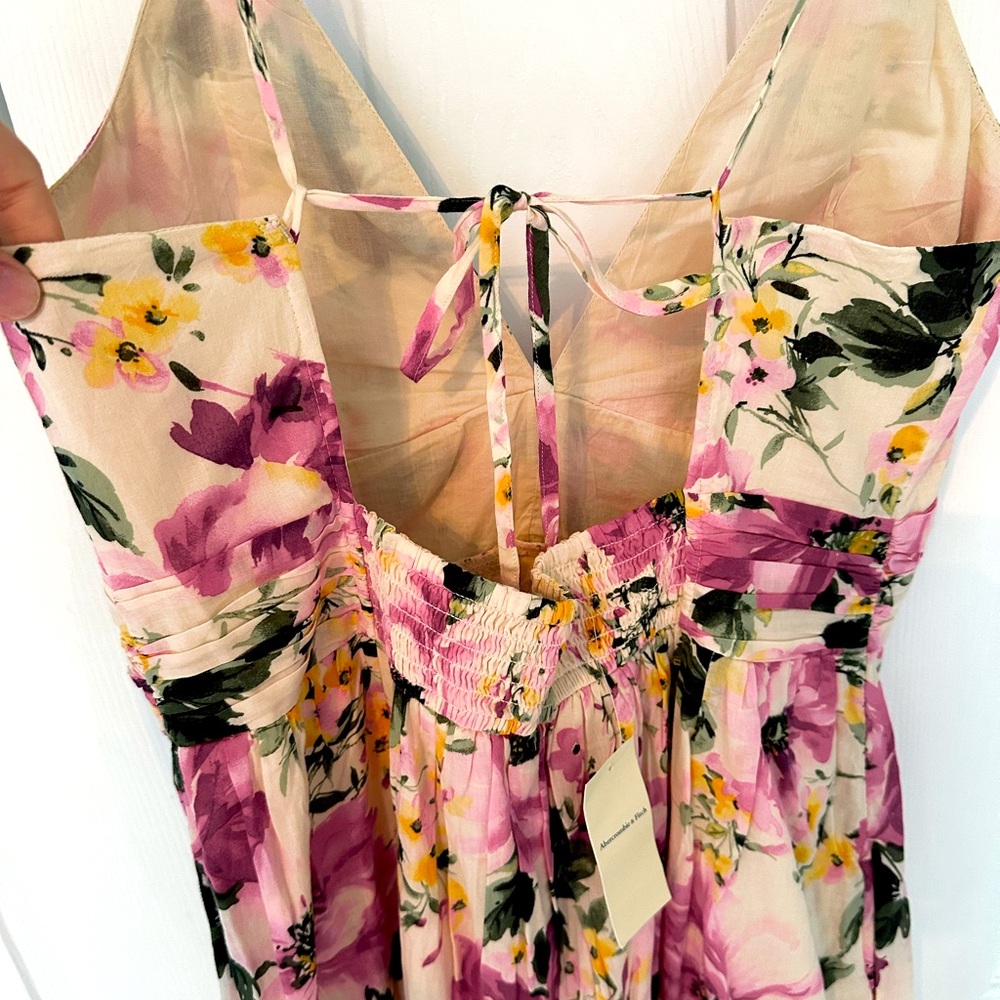 Abercrombie & Fitch Tiered Ruffle Maxi Dress - Picture 3 of 5